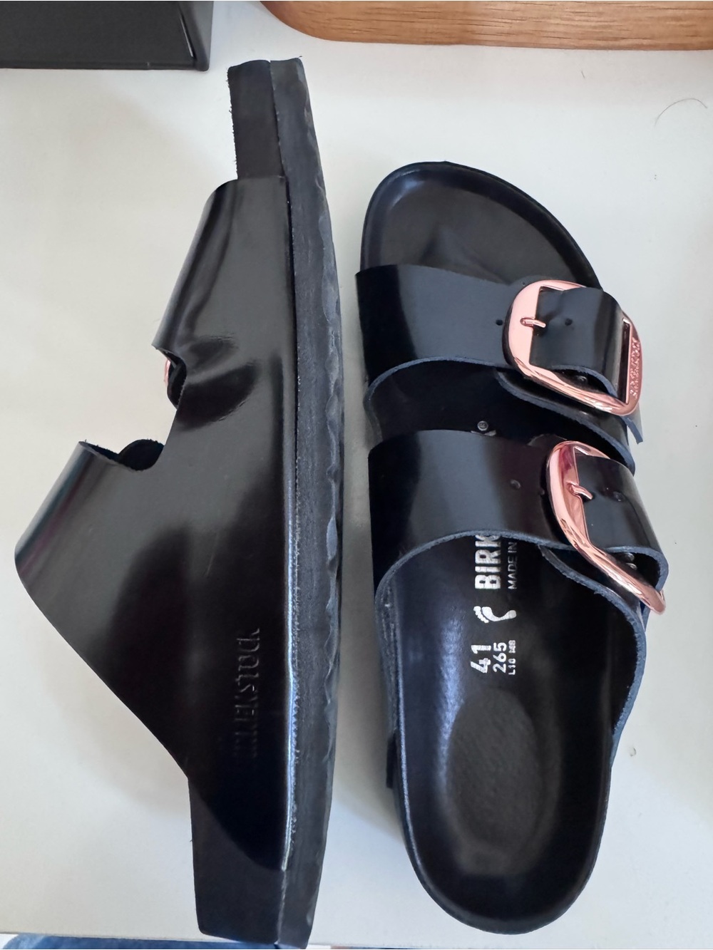 Birkenstock Black and gold big buckle Leather Sandals brand new, never worn - Picture 3 of 5